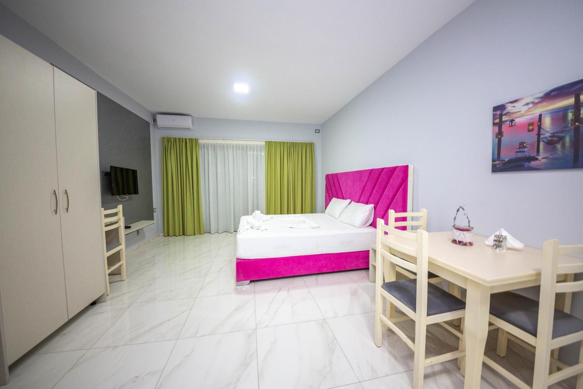 Mamma'S Apartments Sarandë Eksteriør billede